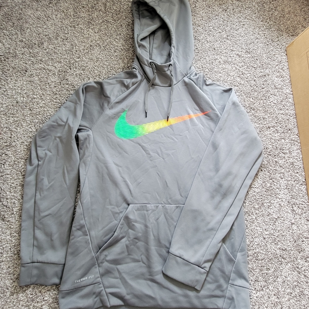 Nike therma-fit hoodie